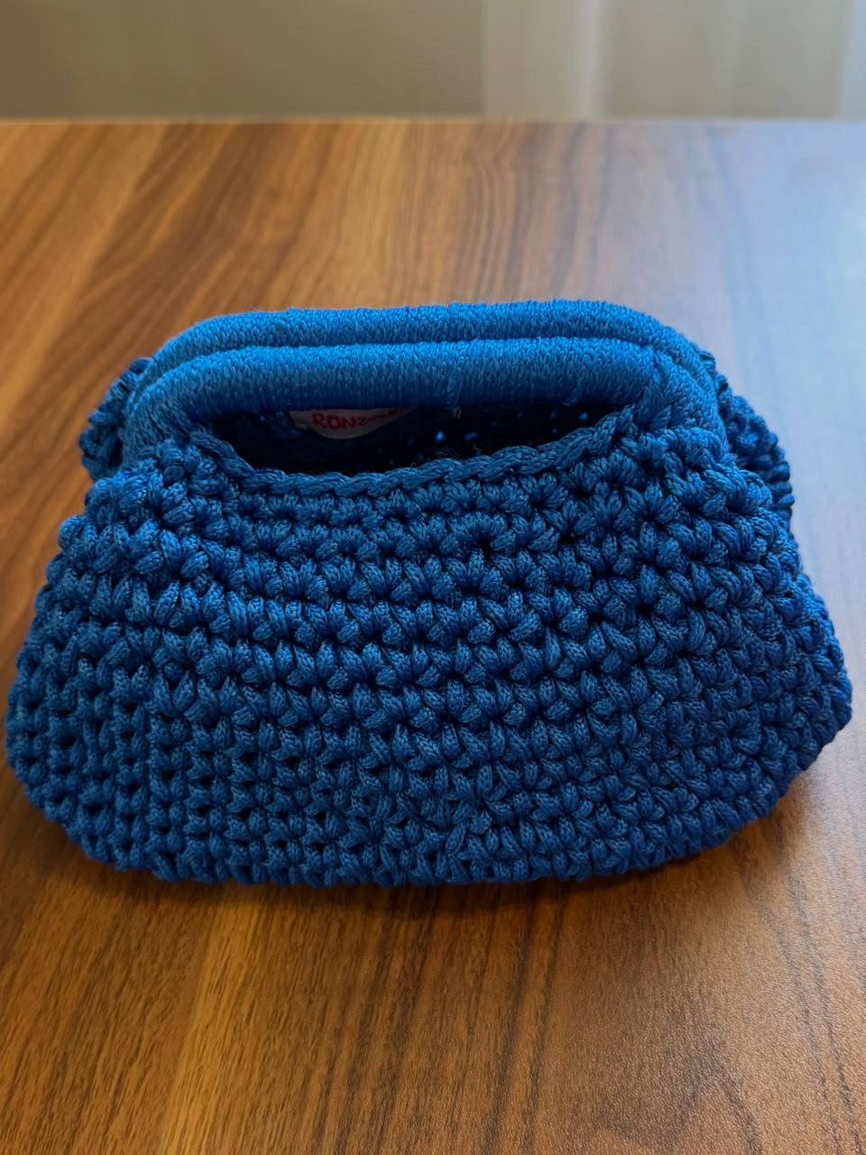Small Bubbly Clutch