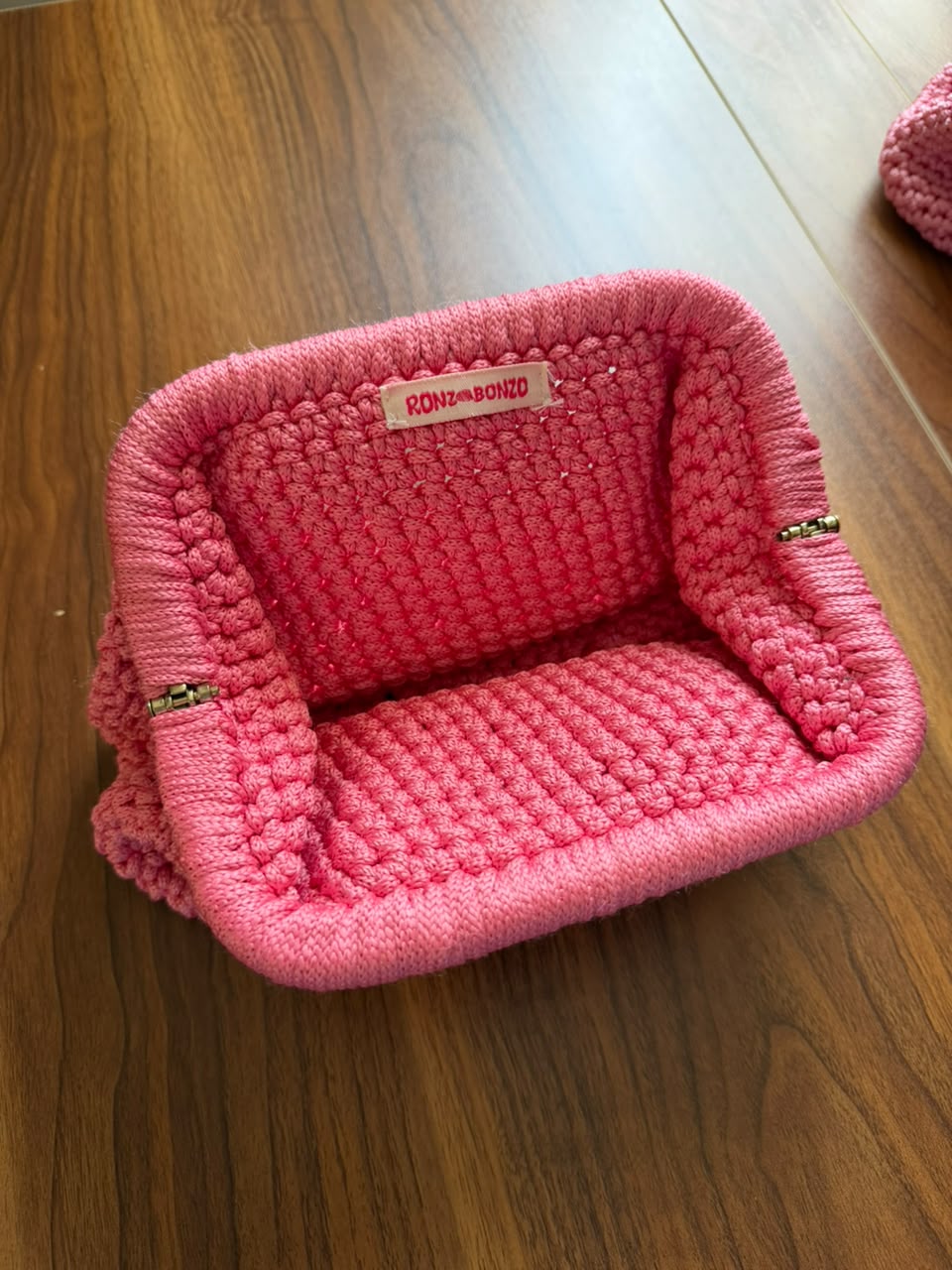 Medium Bubbly Clutch