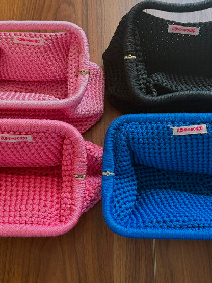 Medium Bubbly Clutch Pink