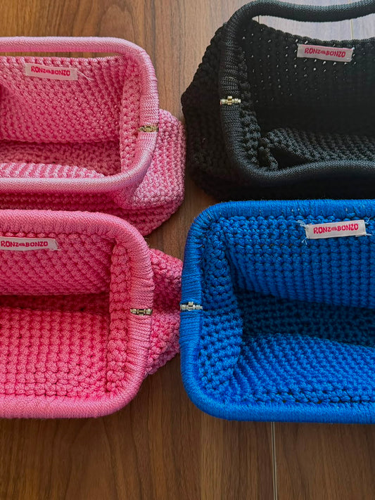 Medium Bubbly Clutch Pink