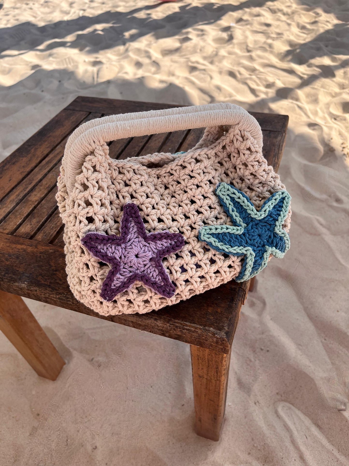 Coral Clutch